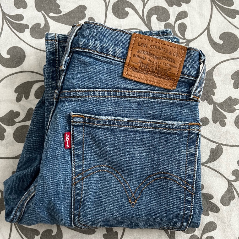 Levi’s Premium Wedgie Straight Jean